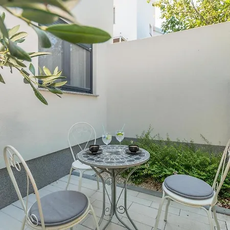 Amazing In With Wifi Appartement