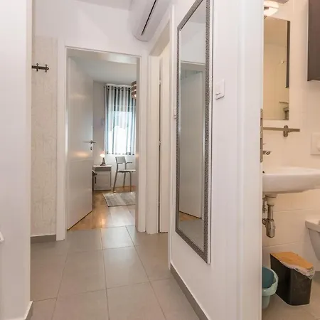 2 Bedroom Amazing In *